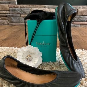 Tieks ballet flats in black